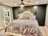 king bed