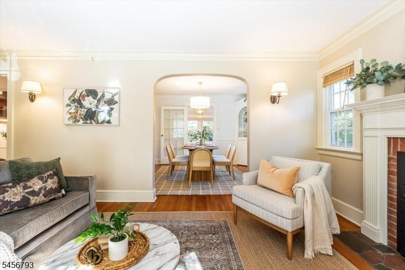 Living Room / Dining Area