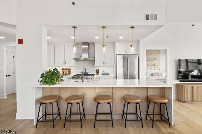 1 kitchen 1