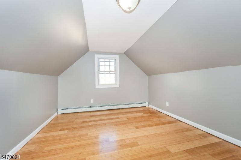 fl3 bedroom