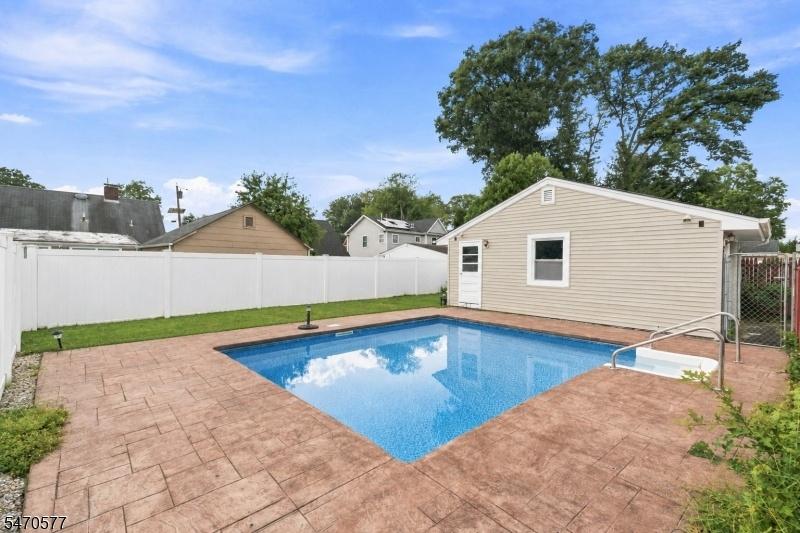pool
