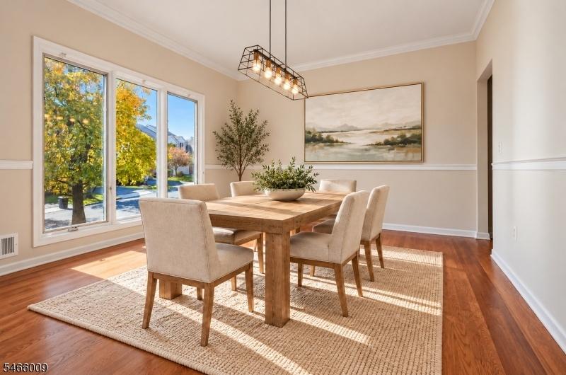 Dining Room Virtually Staged