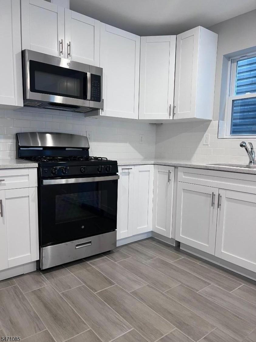1FL Kitchen