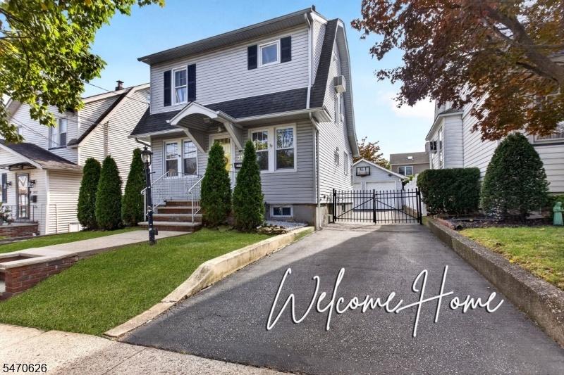 Welcome to 317 Harding Ave.