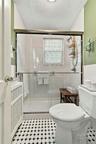 Main level full bath