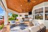 Luxurious Tropical Waterfront Lanai