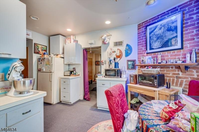1st Floor Apart Kitchen