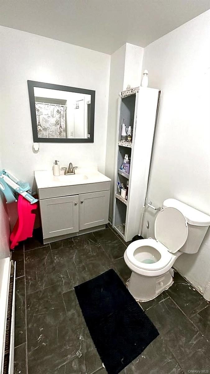 Unit 1 - Bathroom