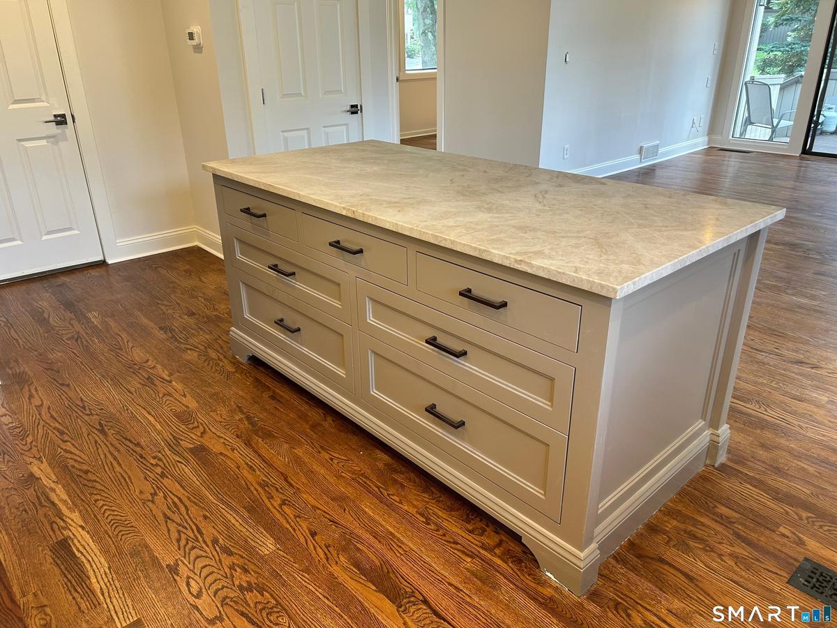 Island Kitchen