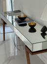 Large-format tile flooring featuring high-contrast veining