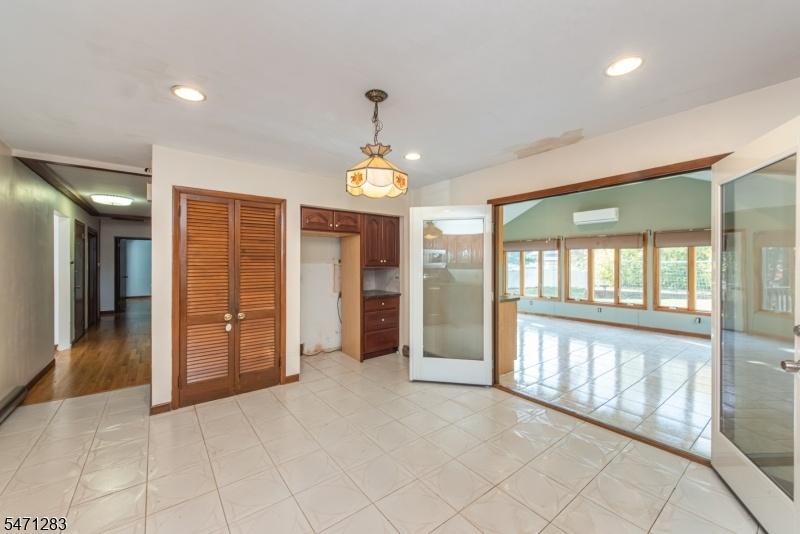 1ST FLOOR KITCHEN