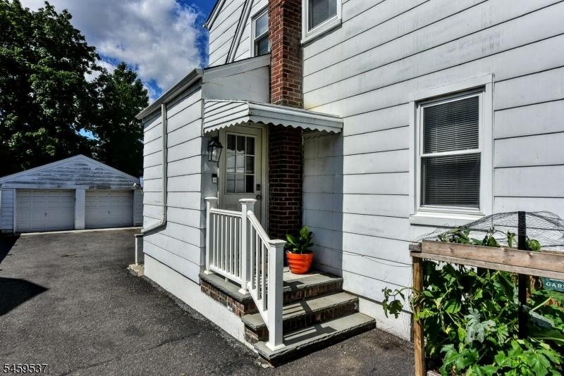 First floor side entry