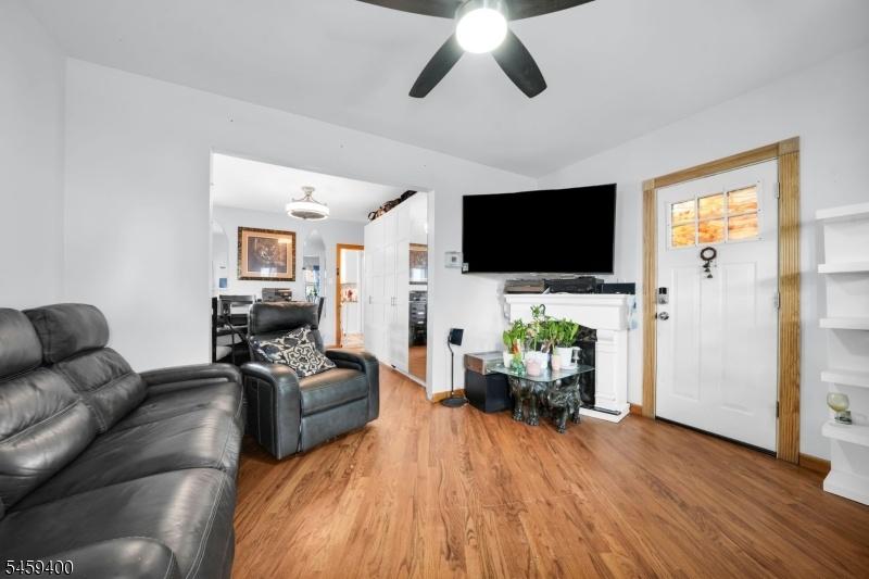 Living rm