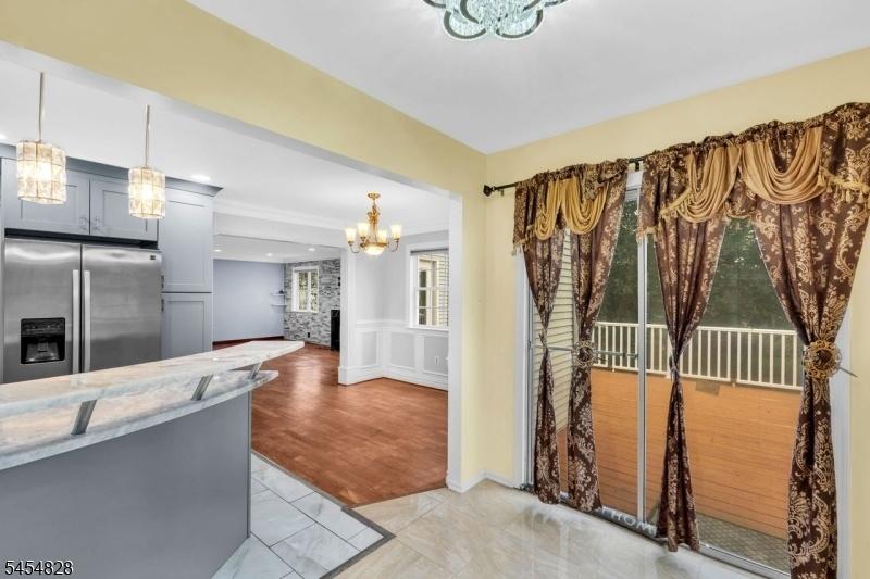 Eat In Kitchen/Breakfast Area