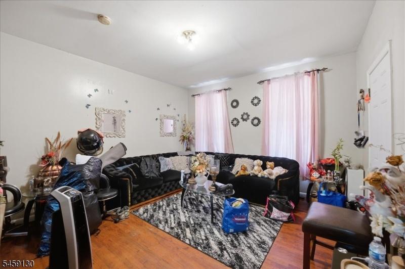 Living Room - Level 1