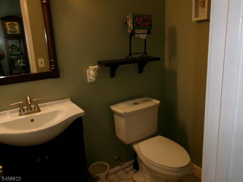 Powder Room off foyer
