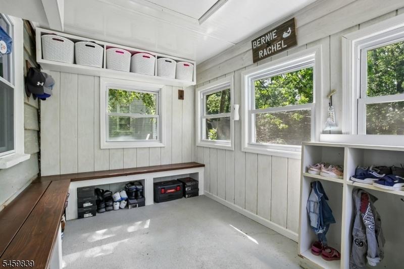 mudroom