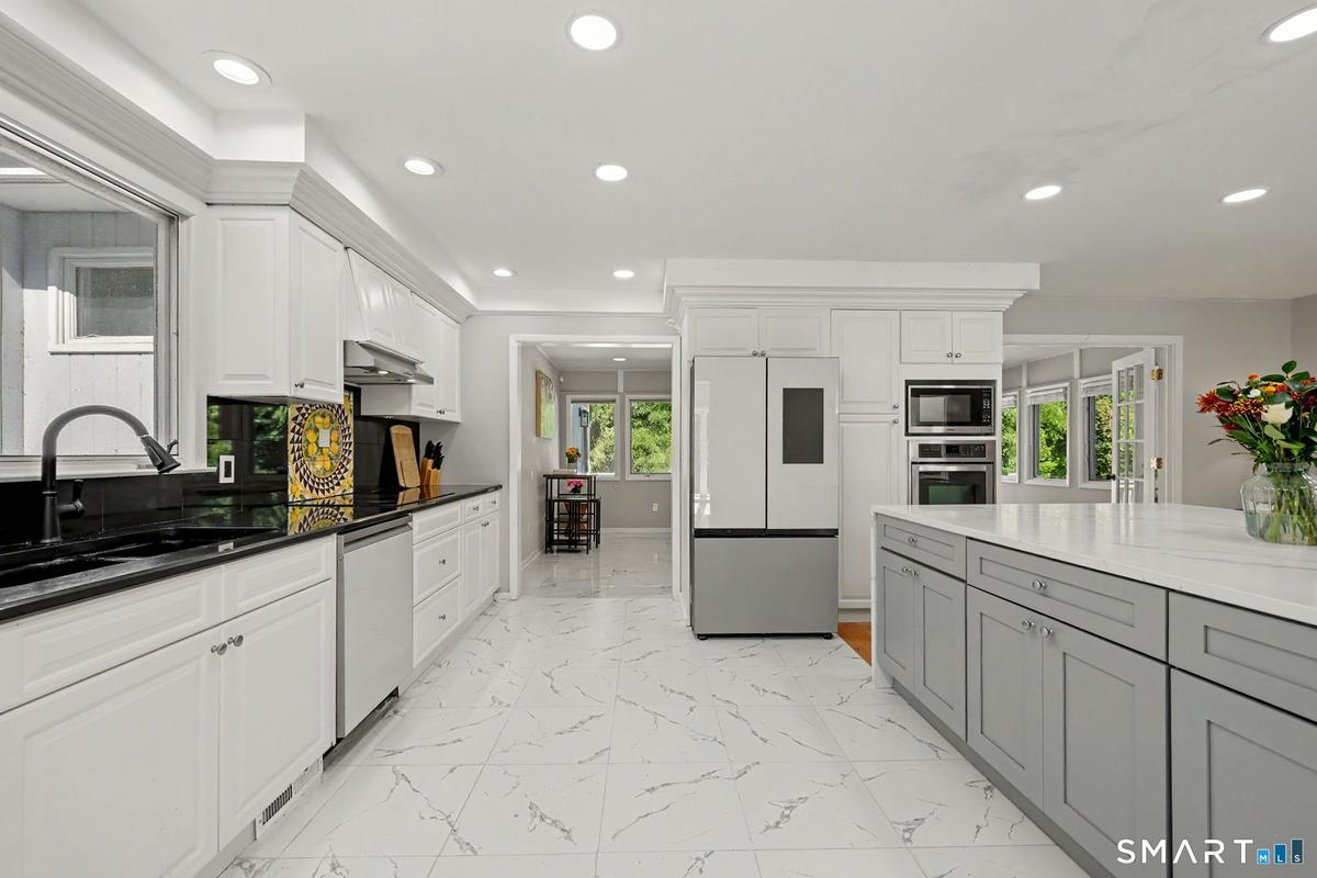 Island Kitchen