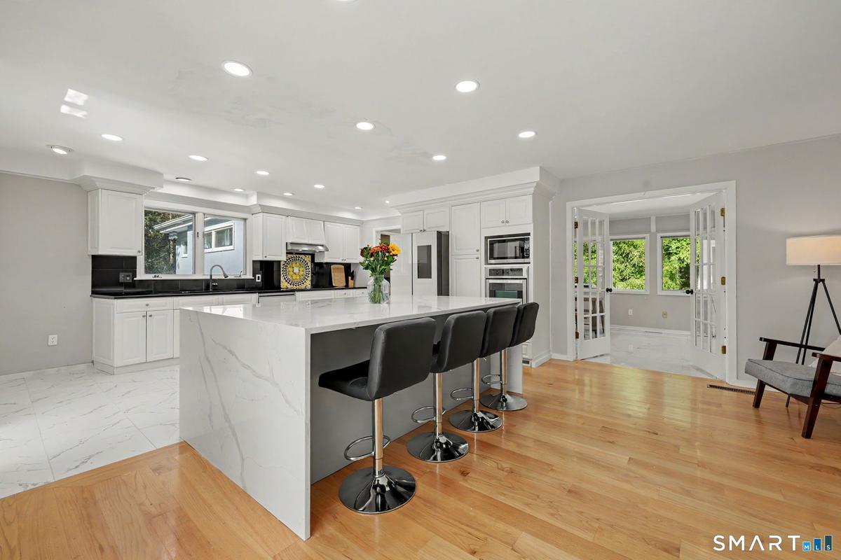 Island Kitchen