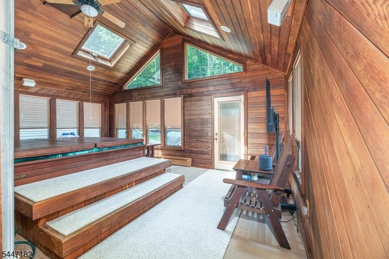 Hot Tub Room