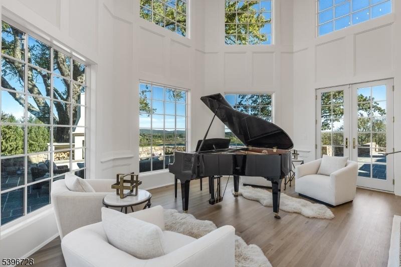 Living Room views to Terrace