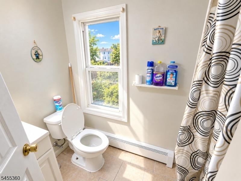 2nd bathroom
