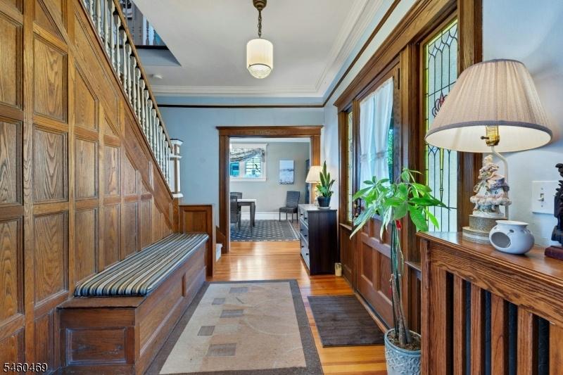 Stunning Foyer
