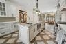 Gourmet Eat-in Kitchen