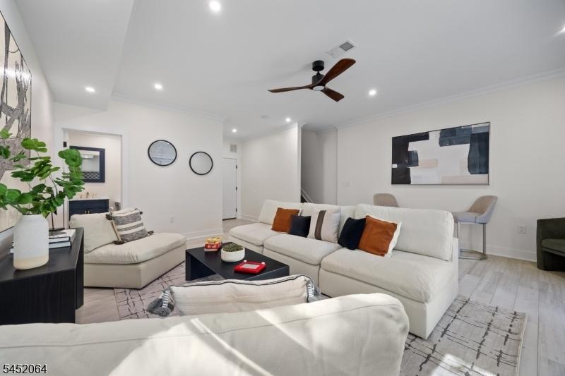 2nd Living Space