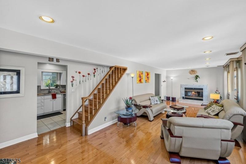 Living Rm into Kitchen