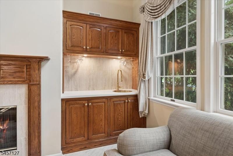 Family Room Wet Bar