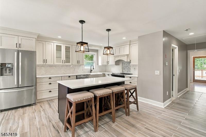 Kitchen 4