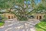 Main House Drive Court