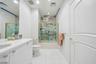 Beautiful Full Bath