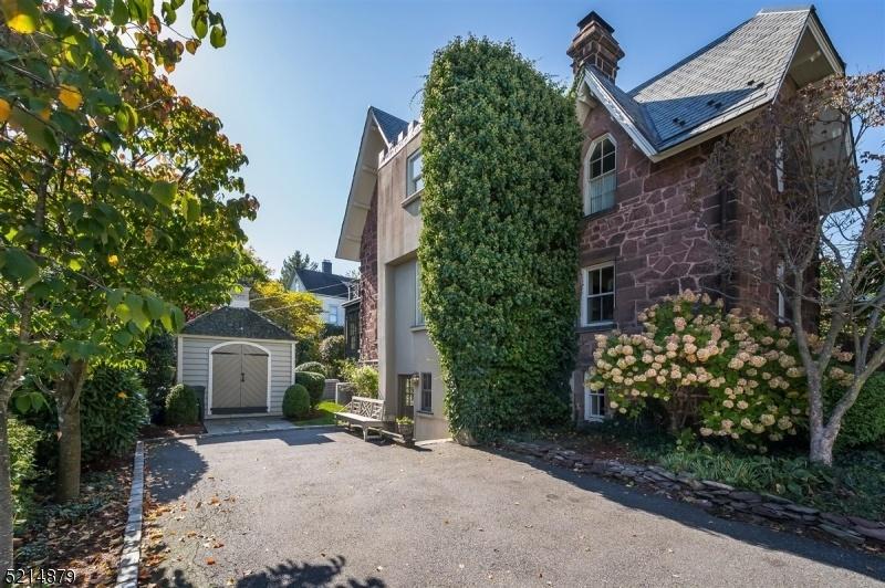 driveway back entrance