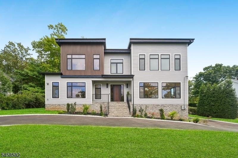 Stunning New Construction