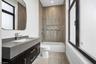 Beautiful Full Bath