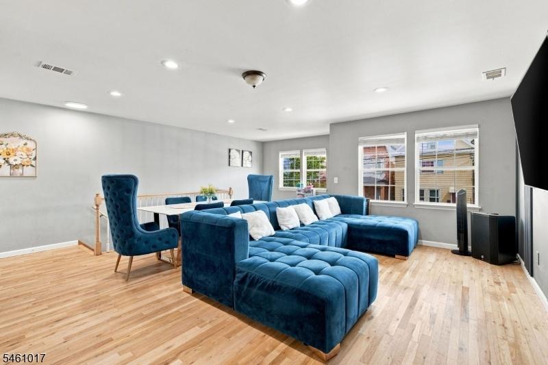 Living/Dining Room