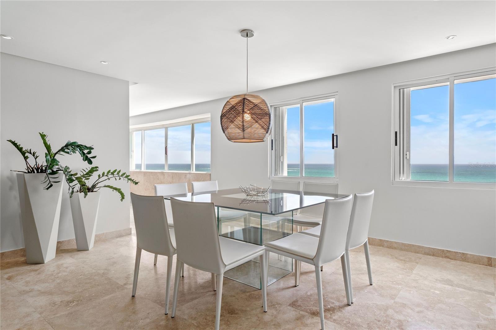 Dinning Room with direct ocean view