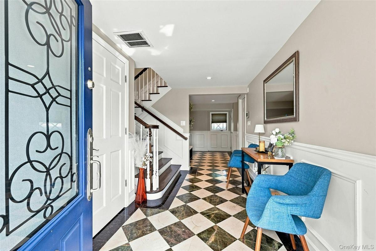 Gracious entry