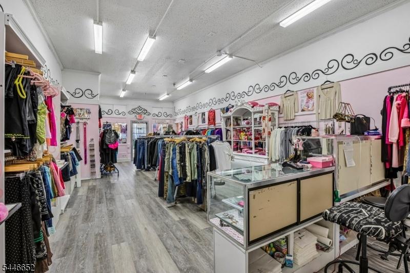Vintage store