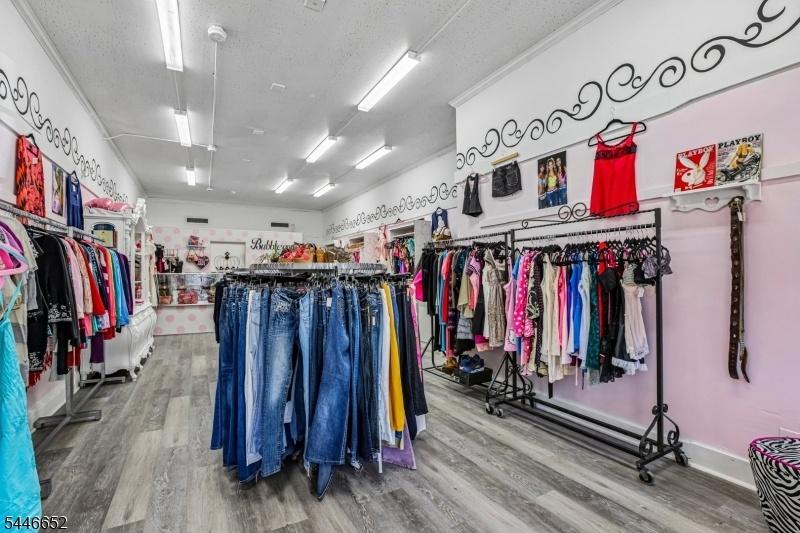 Vintage store