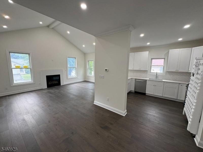Living/dining/kitchen