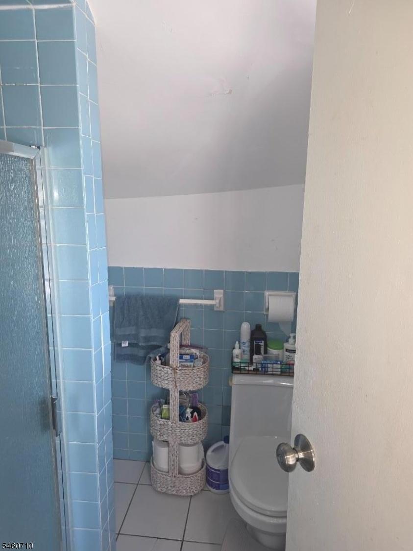 3rd floor bath room