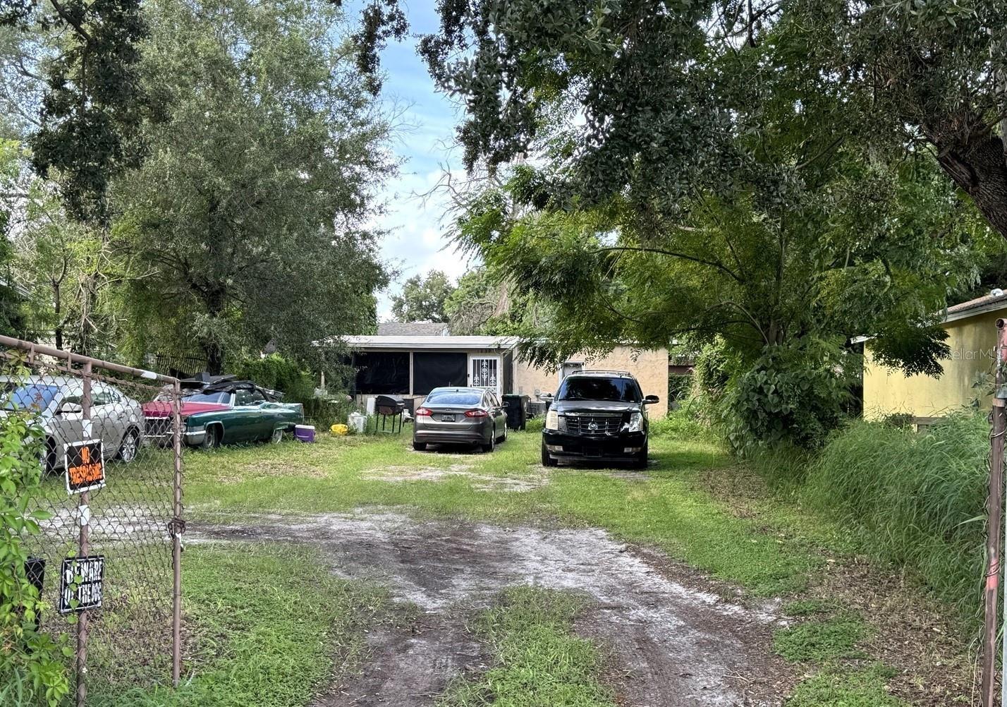 1239 19th Street — wide exterior view of the primary parcel included in the three-property offering