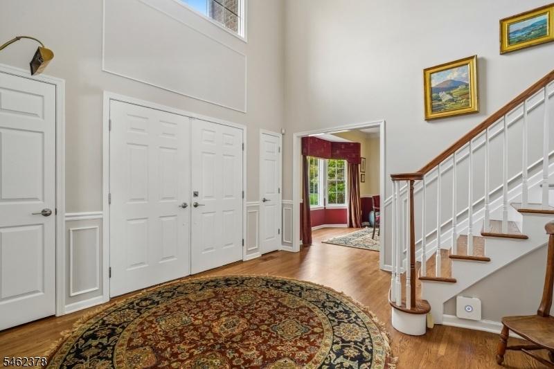 Foyer/Dining room