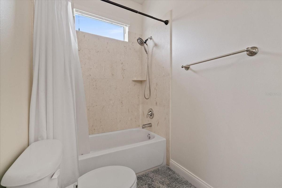 Bed 4 Bath
