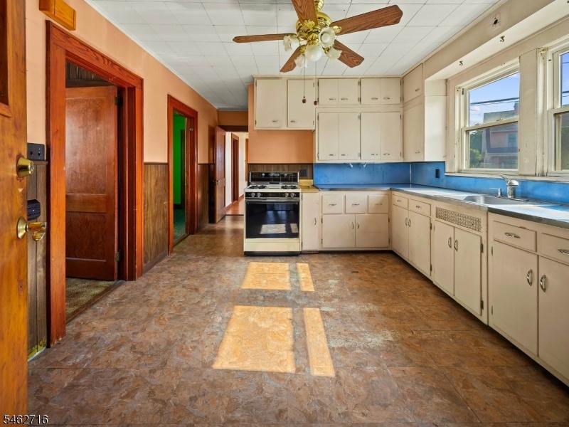 unit 1 kitchen