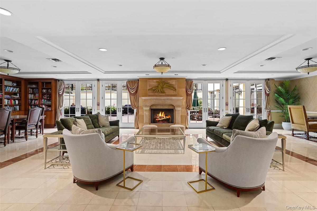 Main Lobby sitting Area w/Library