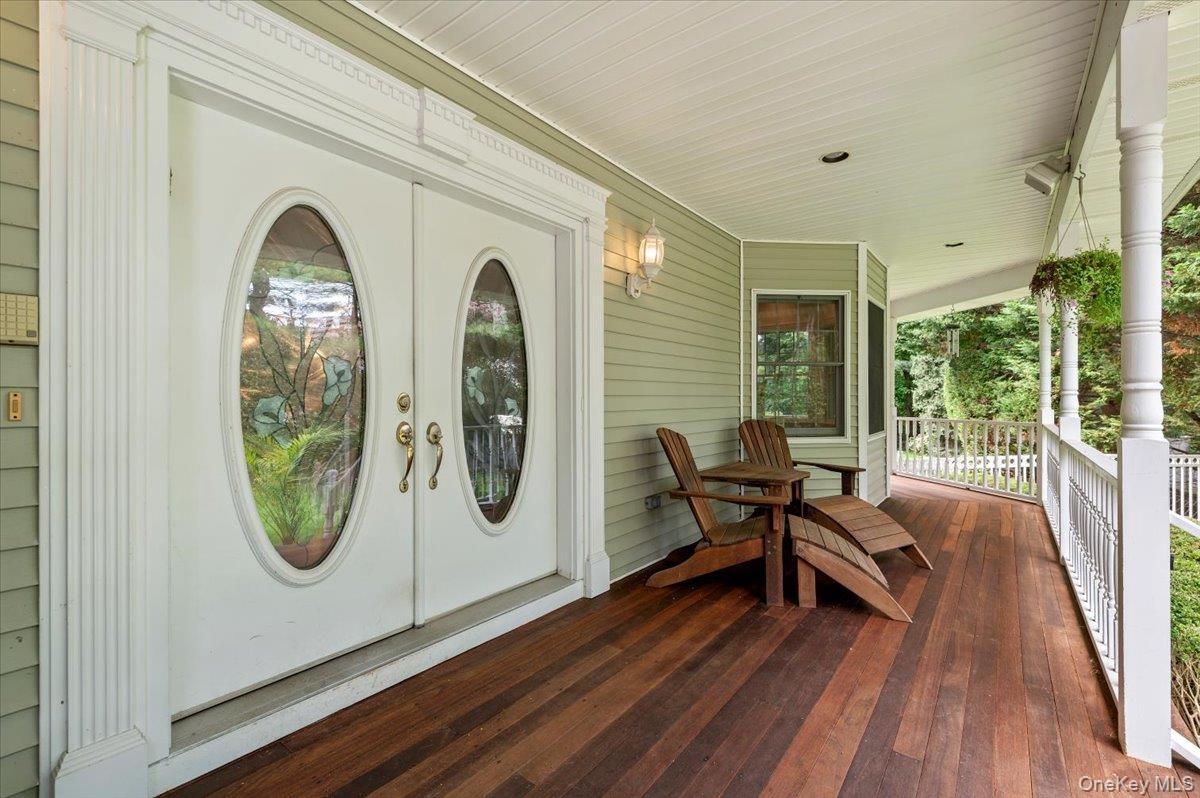 Front Entrance & Porch